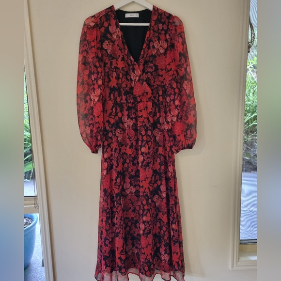 MNG dress. Size eur8. In red floral - Picture 2 of 6